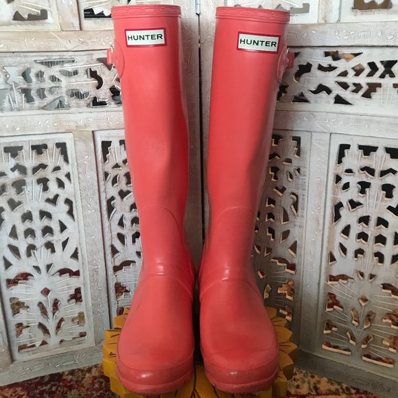 Hunter Shoes - Hunter Tall Glossy Coral Flame Rain Boots Size 7